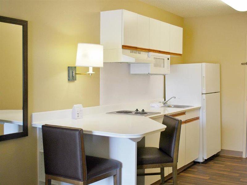 Extended Stay America Suites - Detroit - Southfield - I-696 Farmington Hills Eksteriør bilde