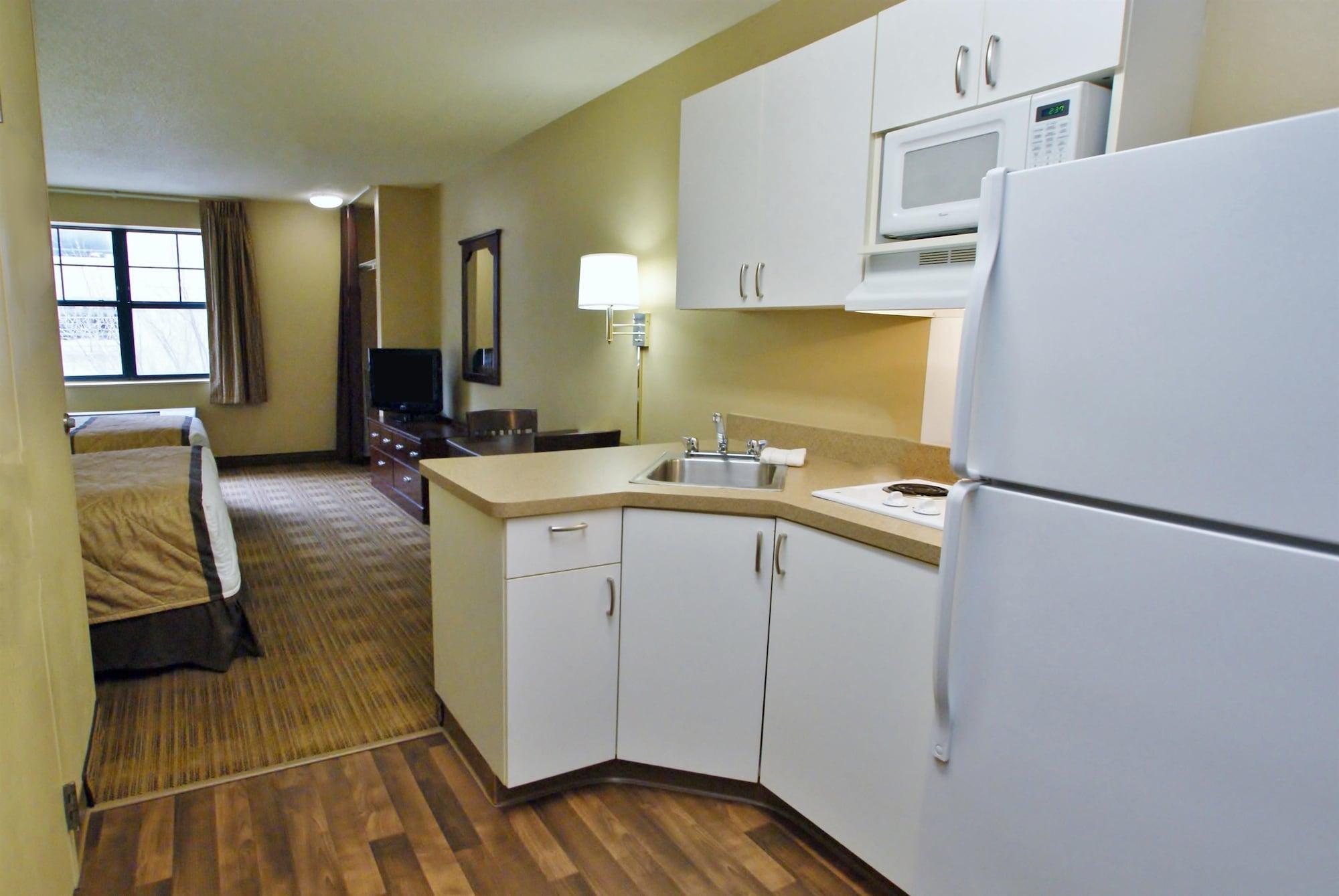 Extended Stay America Suites - Detroit - Southfield - I-696 Farmington Hills Eksteriør bilde