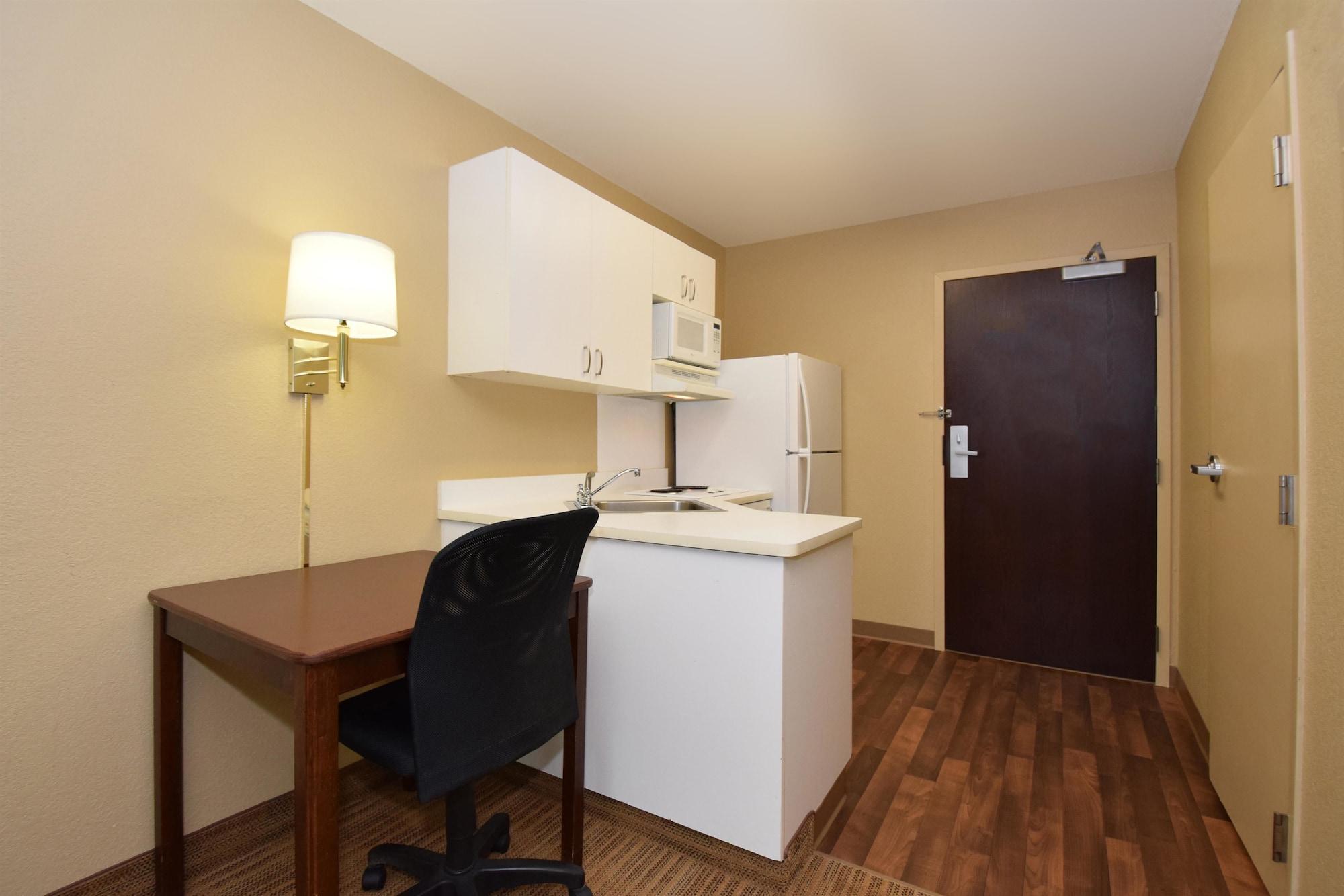 Extended Stay America Suites - Detroit - Southfield - I-696 Farmington Hills Eksteriør bilde